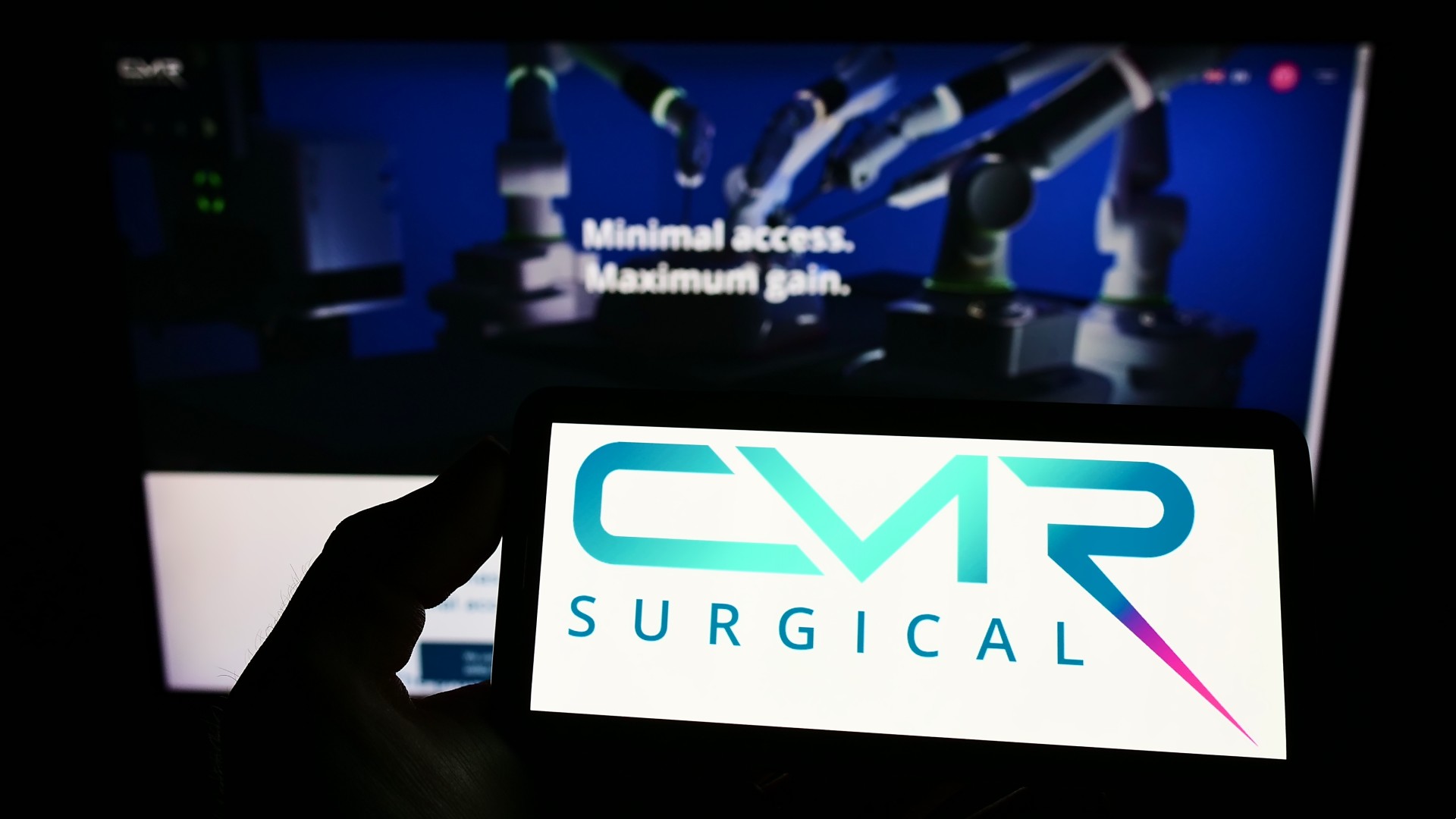 Signal Cmr Surgical Raises M To Continue Development Of Surgical